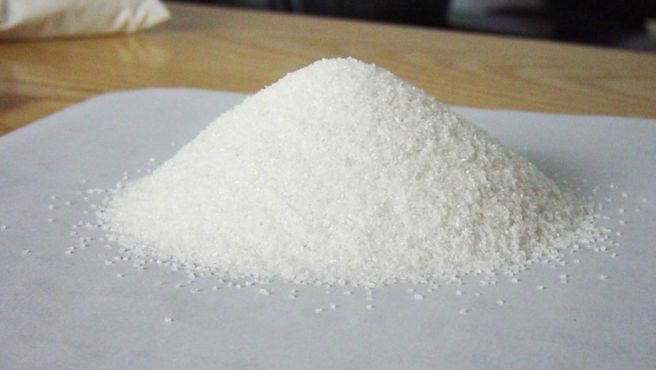 white corundum